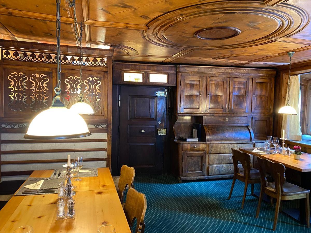 Hotel Weisses Kreuz ベルギュン エクステリア 写真